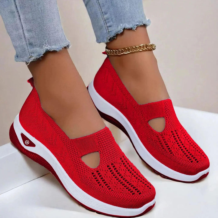 Andrea | Zapatillas Mujer Punto Detalles Perforados