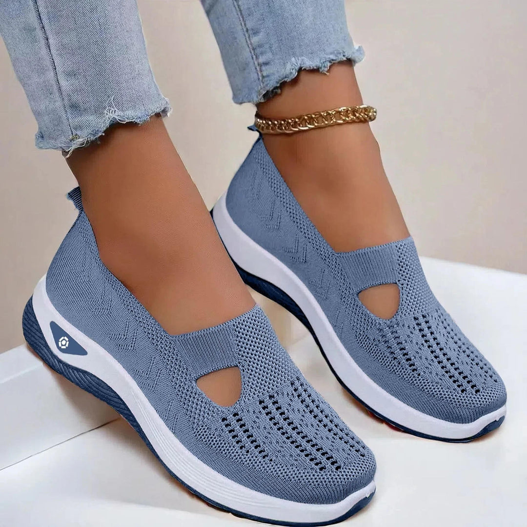Andrea | Zapatillas Mujer Punto Detalles Perforados