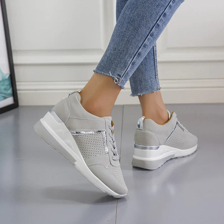 Camila | Zapatillas Mujer Cuña Perforadas Metalizadas