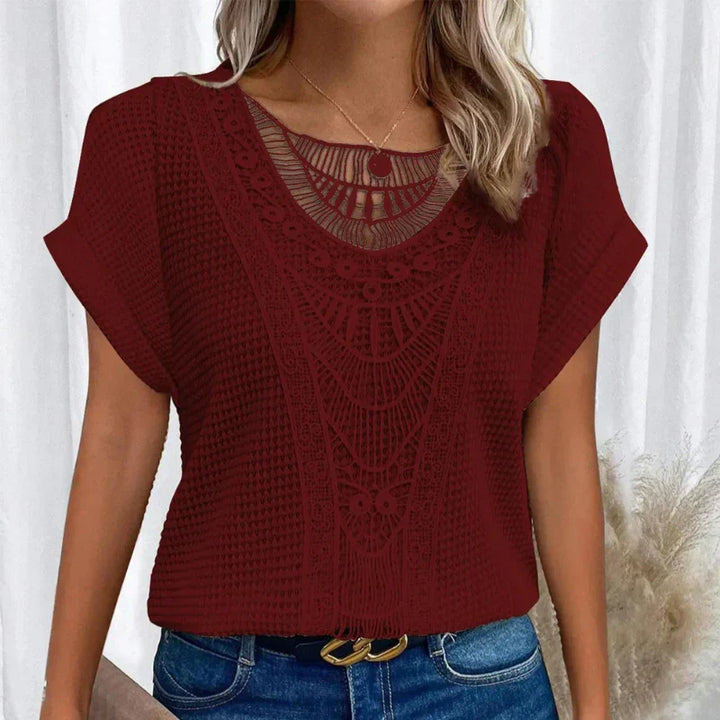 Daniela | Blusa Manga Corta Cuello V Encaje Bordado