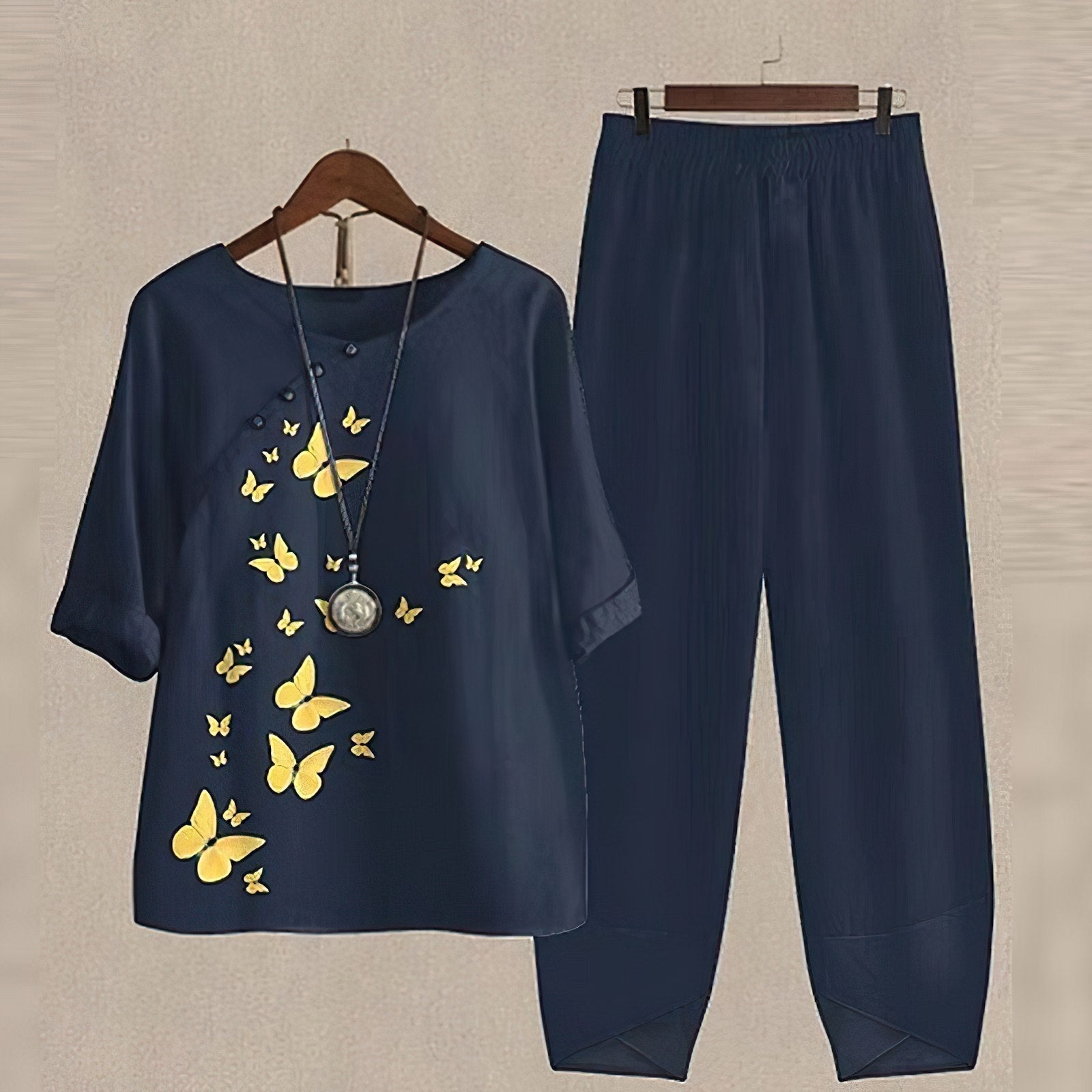Diana | Conjunto Blusa y Pantalón Mariposas Mujer