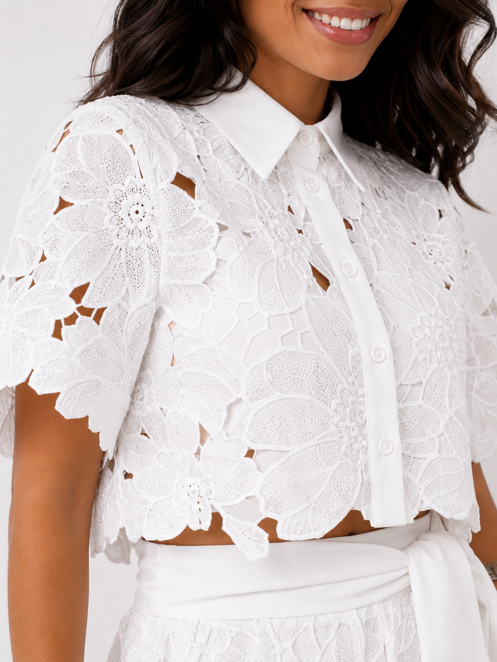 Gabriela | Conjunto Crop Top y Pantalón Anchos de Encaje Floral