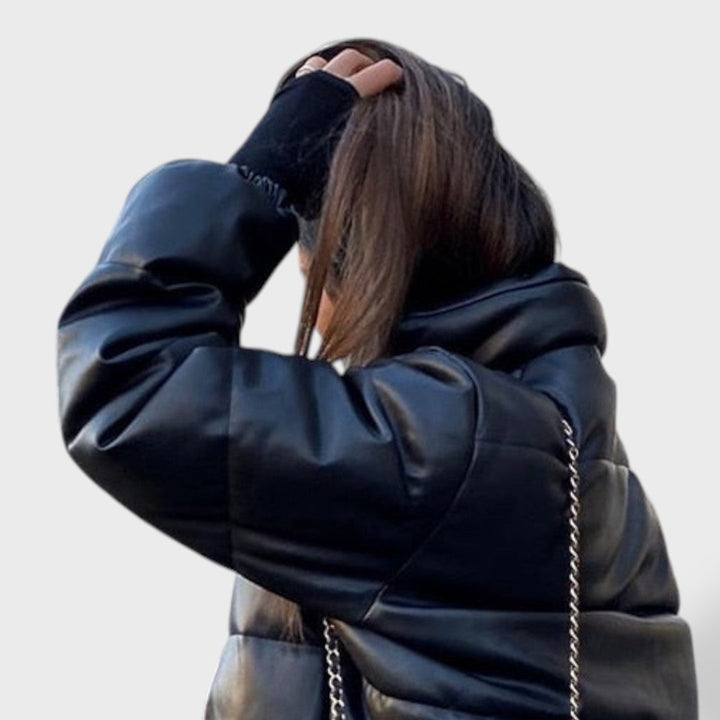 Isabella | Chaqueta Acolchada Cropped de Piel Sintética Negra