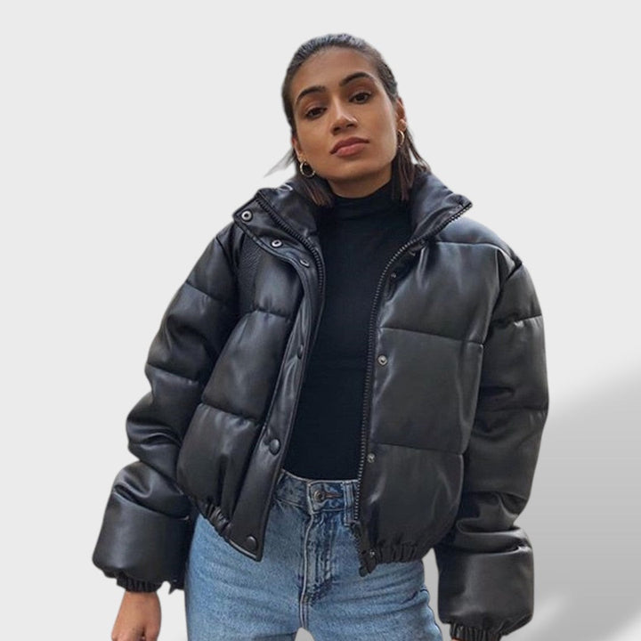 Isabella | Chaqueta Acolchada Cropped de Piel Sintética Negra