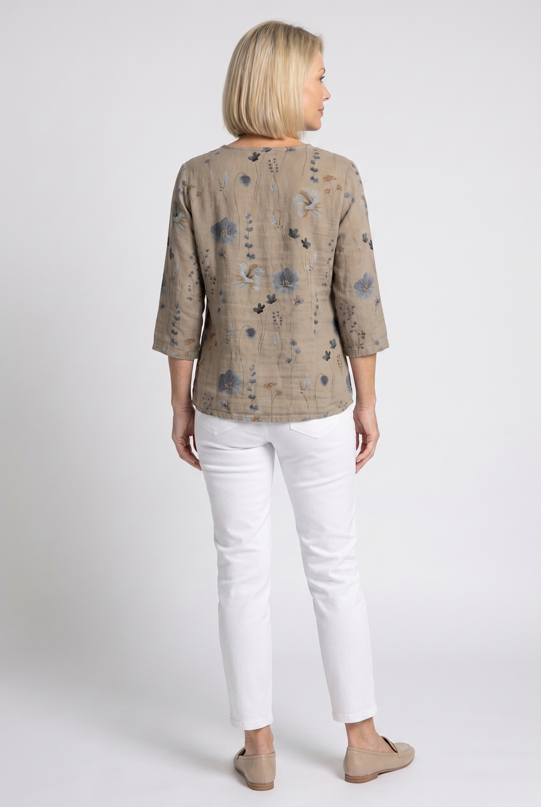 Isabella | Blusa Floral Bordada Cuello V Manga Larga Ajuste Relajado