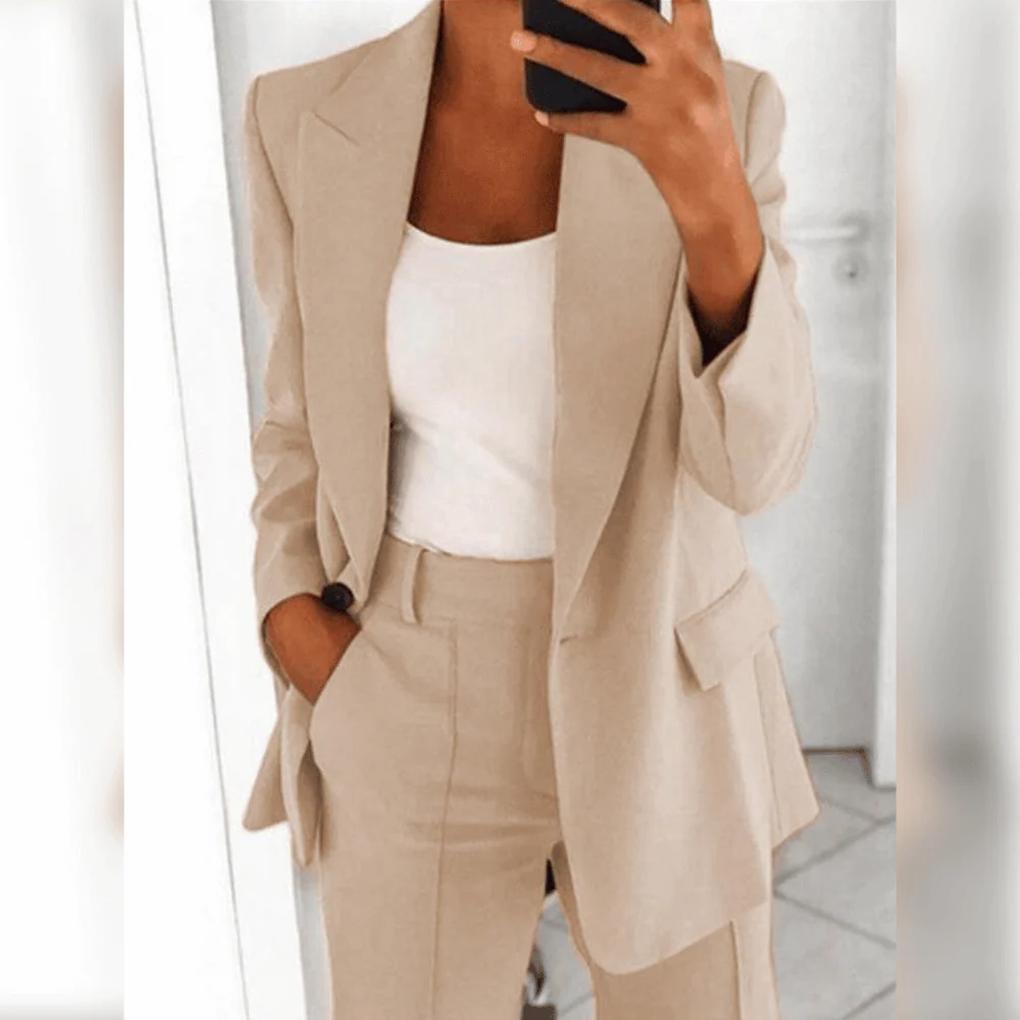 Laura | Traje Mujer Blazer Botonadura Solapa Conjunto Pantalón Recto