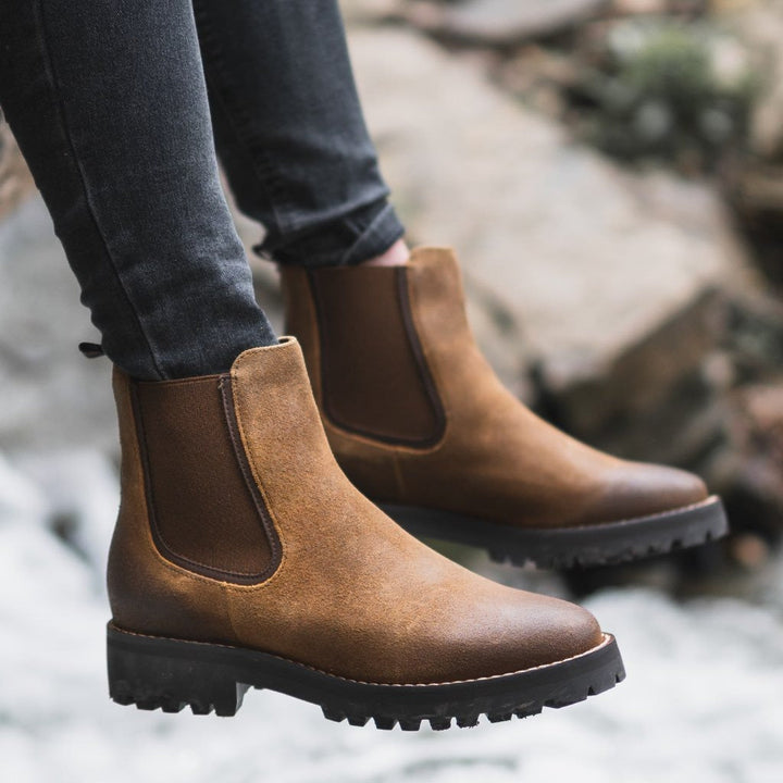 Nico | Botines Mujer Chelsea de Piel con Suela Track