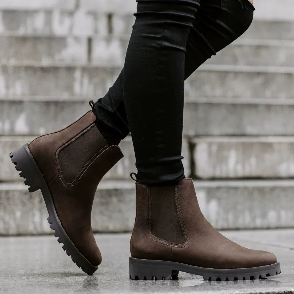 Nico | Botines Mujer Chelsea de Piel con Suela Track