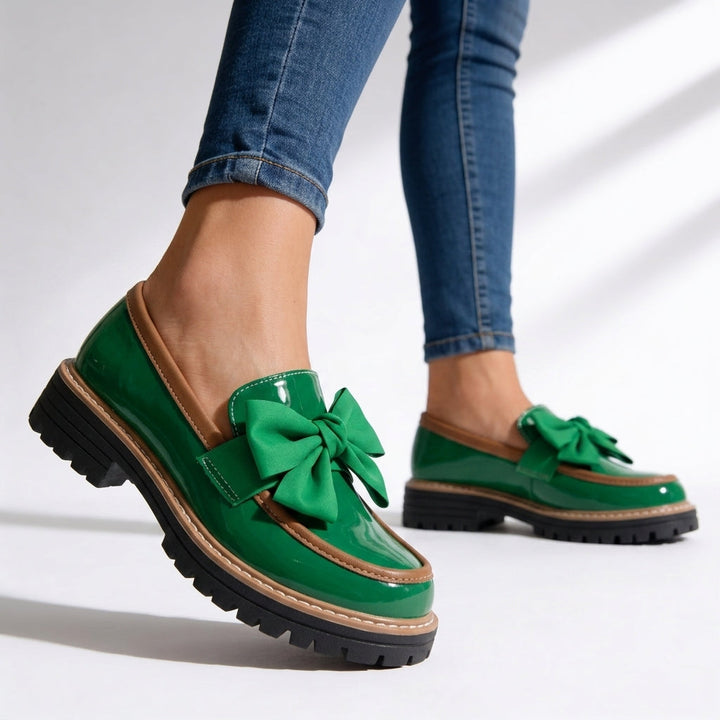 Paula | Mocasines Mujer Charol Lazo Suela Gruesa