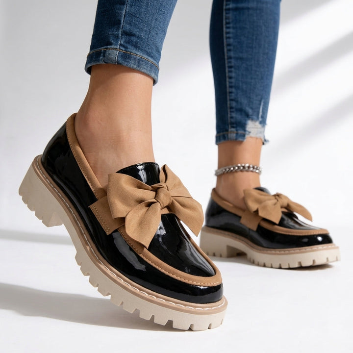 Paula | Mocasines Mujer Charol Lazo Suela Gruesa