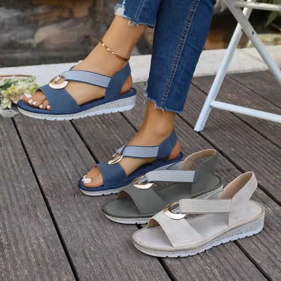 Pilar | Sandalia Mujer Plana Detalle Dorado Moda