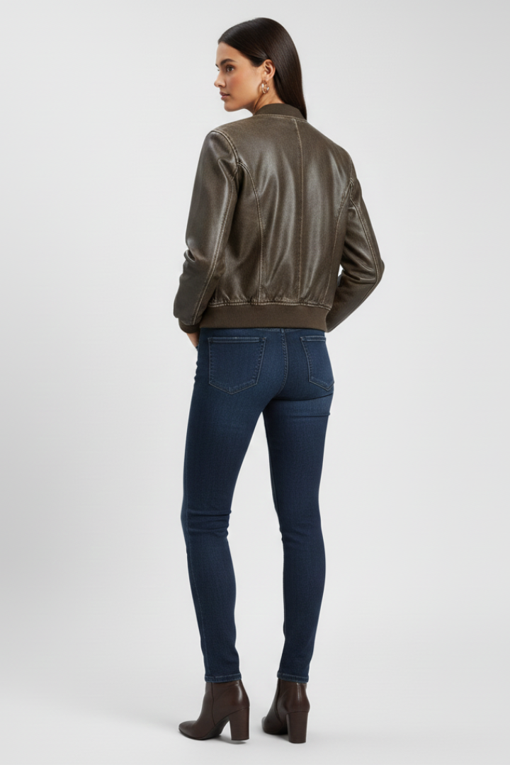 Sara | Chaqueta Bomber de Cuero Marrón Ajustada con Cremallera