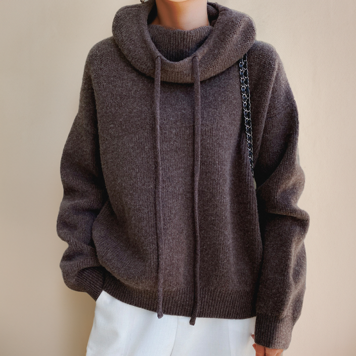 Valeria | Sudadera Cuello Vuelto con Cordón y Tejido Texturizado