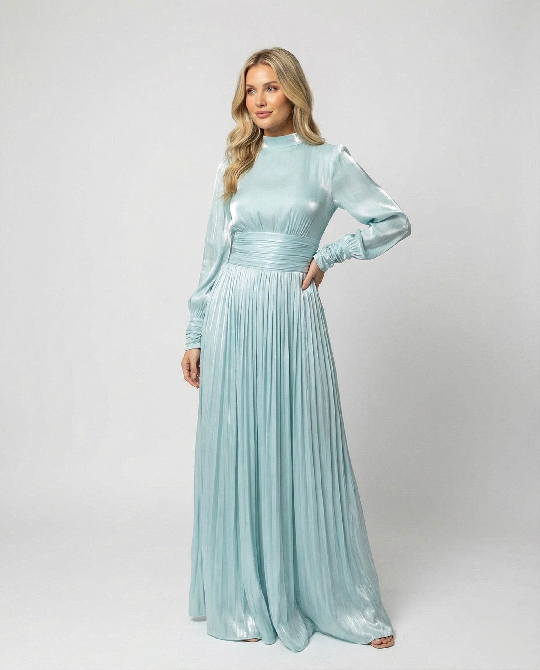 Valeria | Vestido Blanco Maxi Plisado Manga Larga