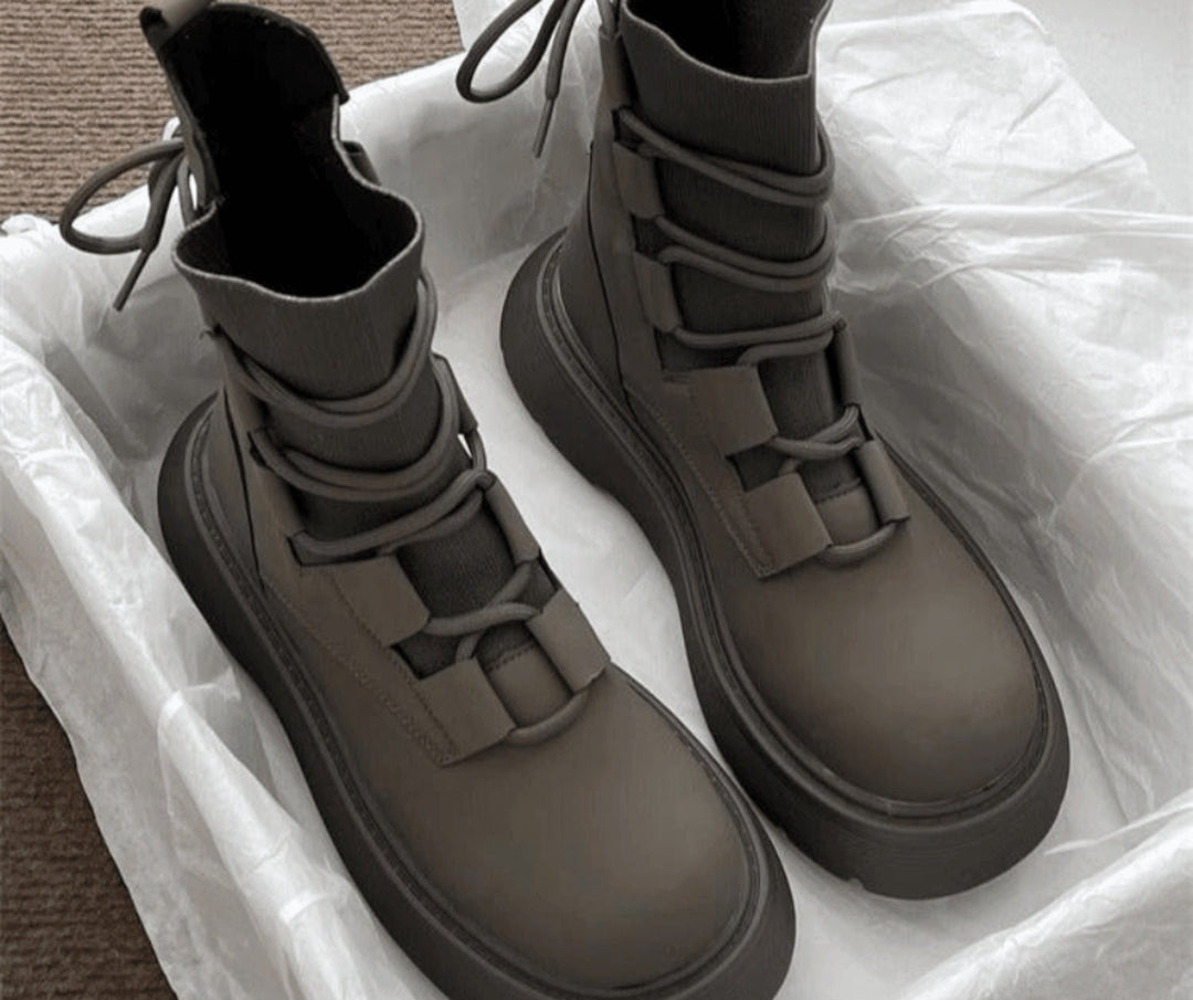 Daniela | Botas Militares de Cuero con Cordones