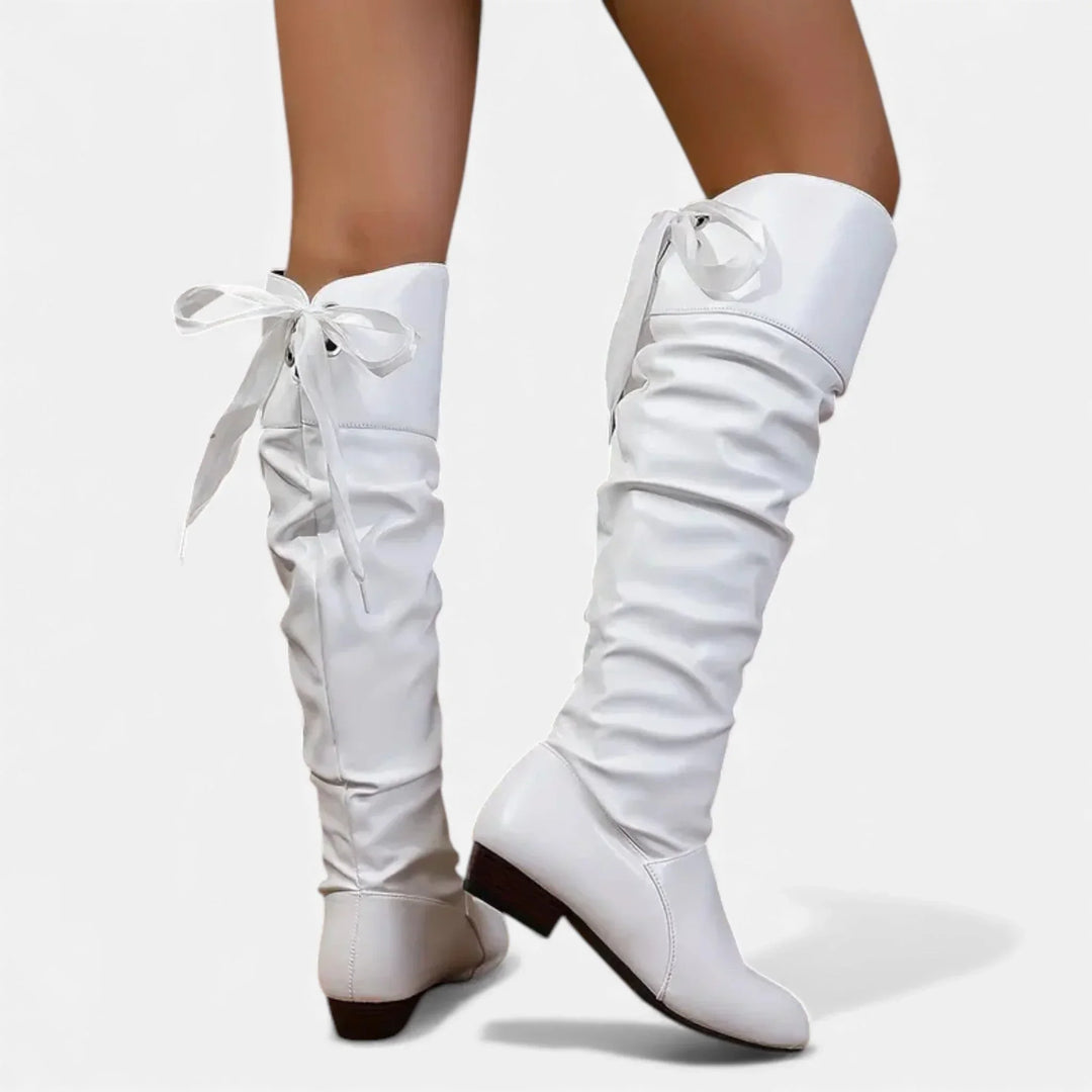 Sara | Botas Altas Rojas Tacón Bajo Puntera Fina