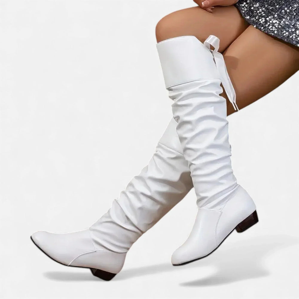 Sara | Botas Altas Rojas Tacón Bajo Puntera Fina