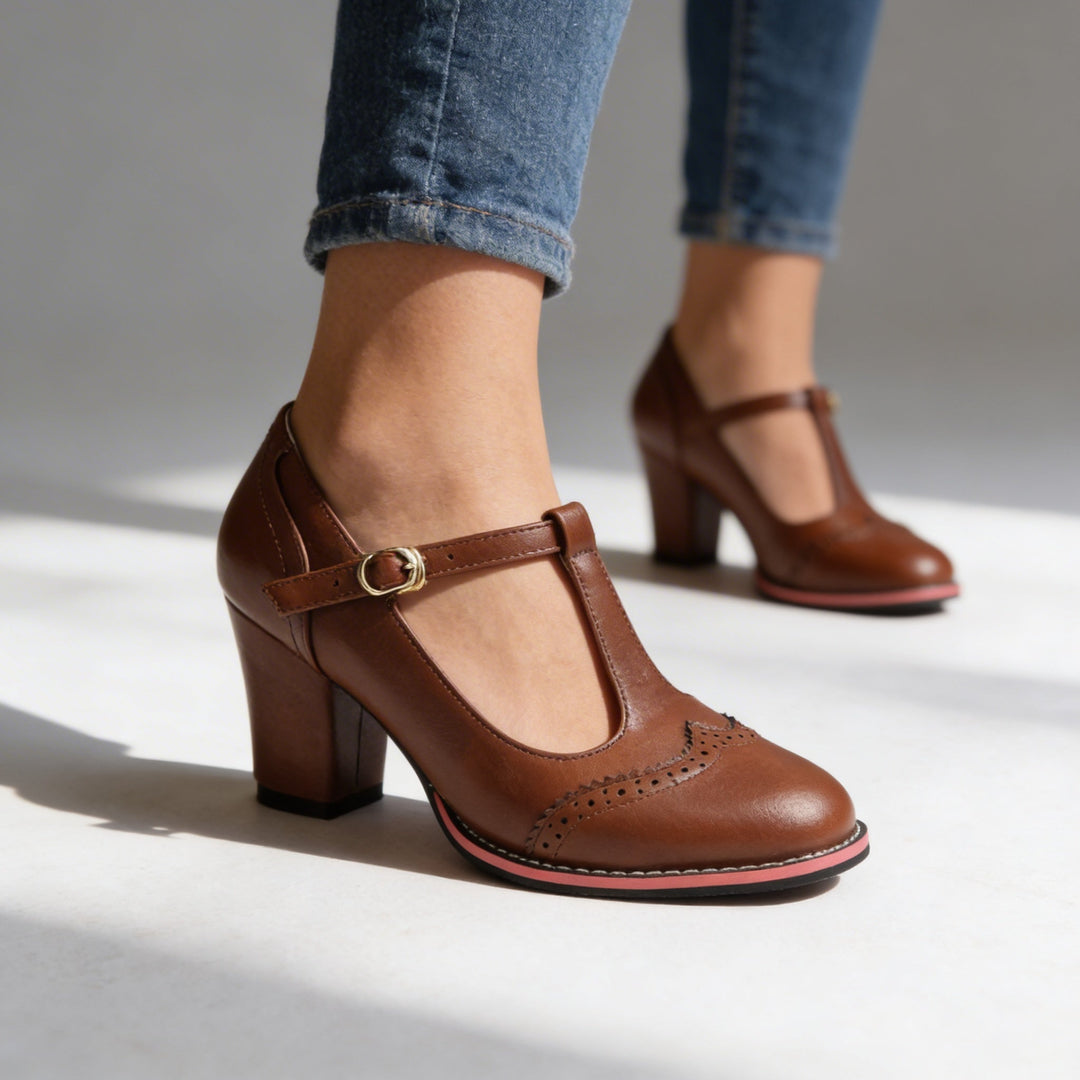 Carmen | Mary Jane Piel Brogue Hebilla