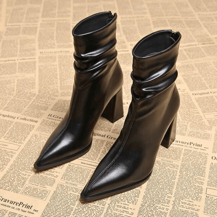 Gloria | Botines de Piel con Tacón Cuadrado y Punta Afilada