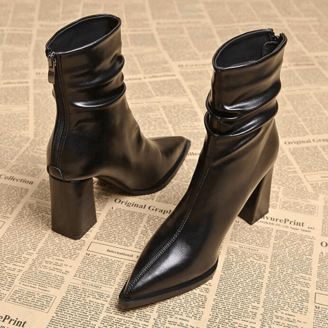 Gloria | Botines de Piel con Tacón Cuadrado y Punta Afilada