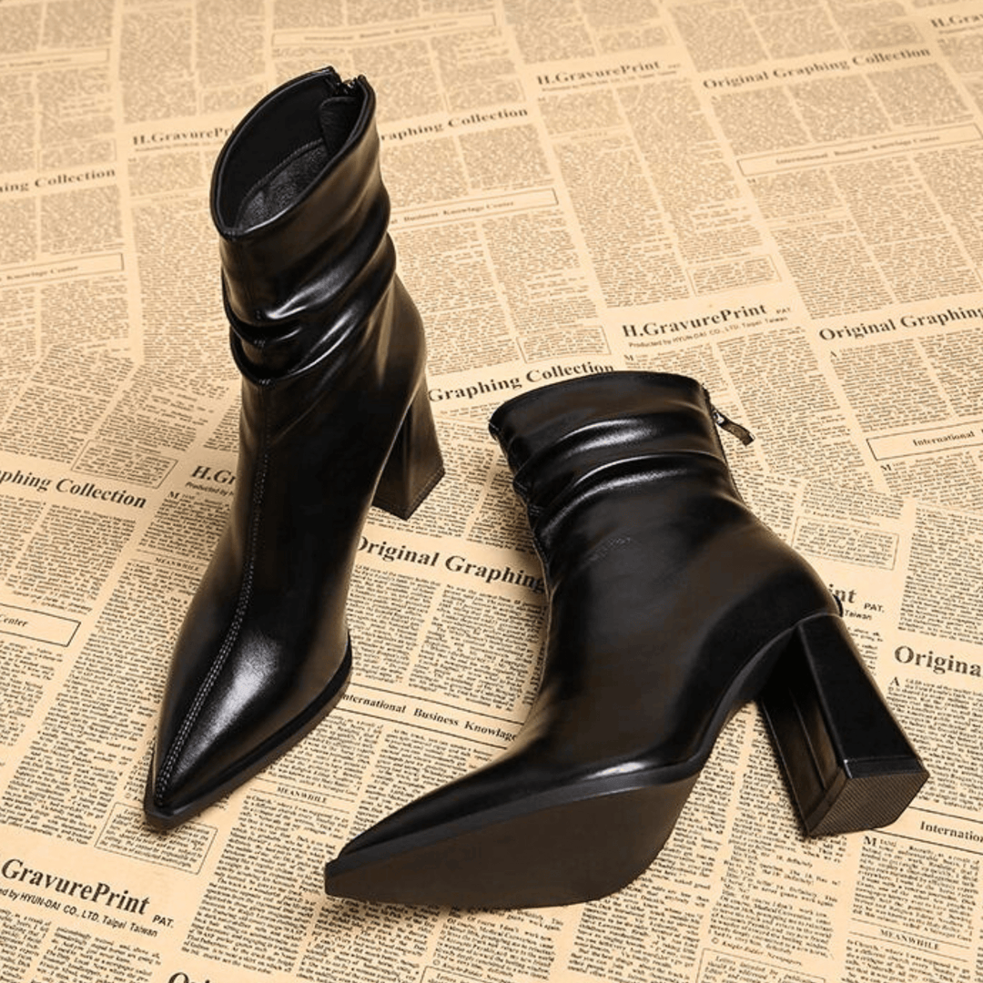 Gloria | Botines de Piel con Tacón Cuadrado y Punta Afilada