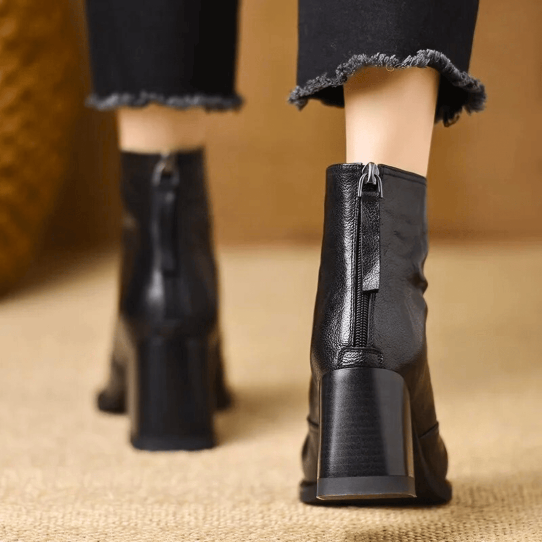 Pilar | Botines de Piel Tacón Cuadrado
