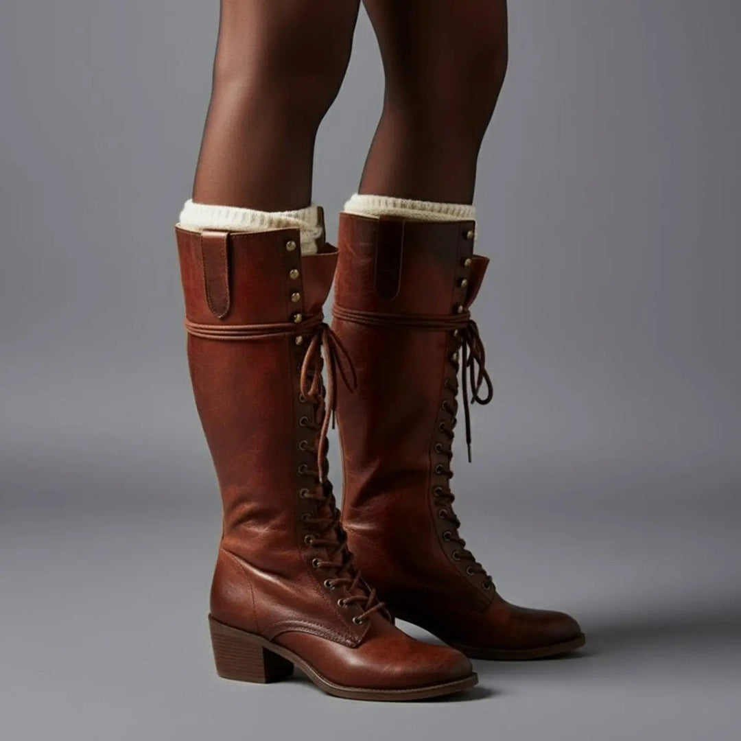 Quinn | Botas Altas Cordones Cuero Tachuelas