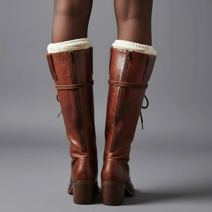 Quinn | Botas Altas Cordones Cuero Tachuelas