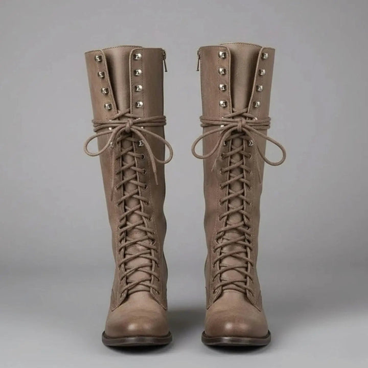 Quinn | Botas Altas Cordones Cuero Tachuelas