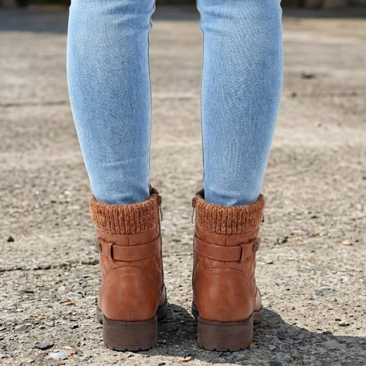 María | Botines Acolchados de Piel Sintética con Cordones y Tacón Bajo