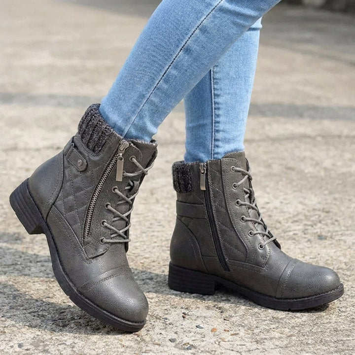 María | Botines Acolchados de Piel Sintética con Cordones y Tacón Bajo